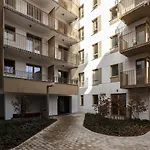 Kamienica Przy Kinie, Parking & Balkon-blisko Mtp Lägenhet *