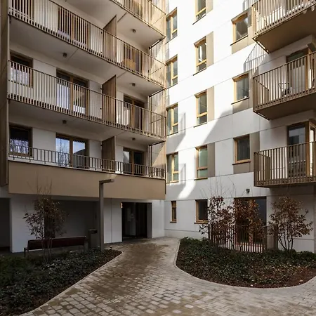 Kamienica Przy Kinie, Parking & Balkon-blisko Mtp Daire *