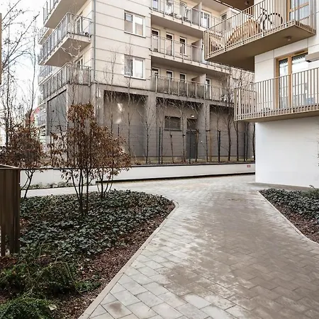 Daire Kamienica Przy Kinie, Parking & Balkon-blisko Mtp *